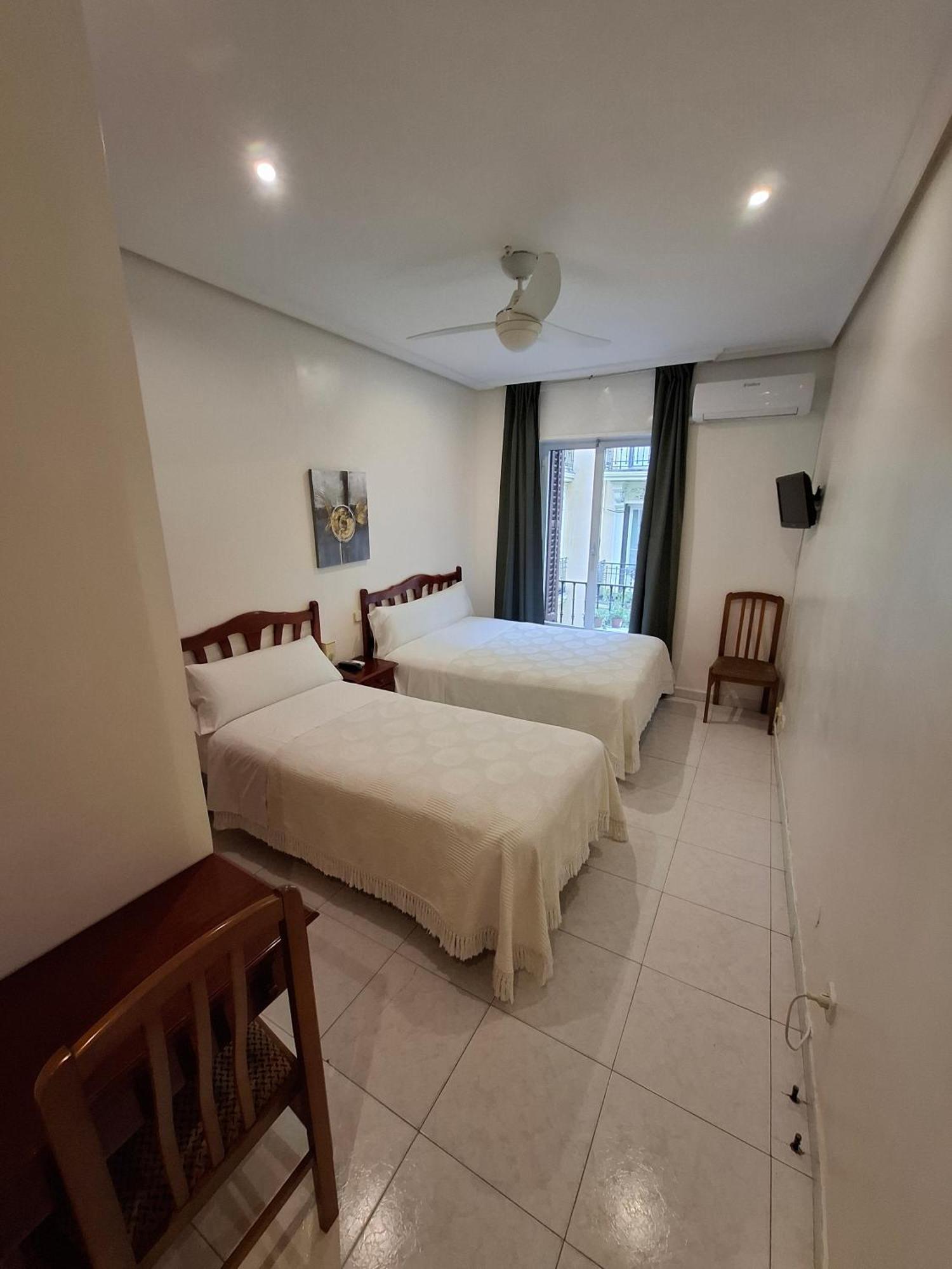 Hostal Villamanez مدريد المظهر الخارجي الصورة