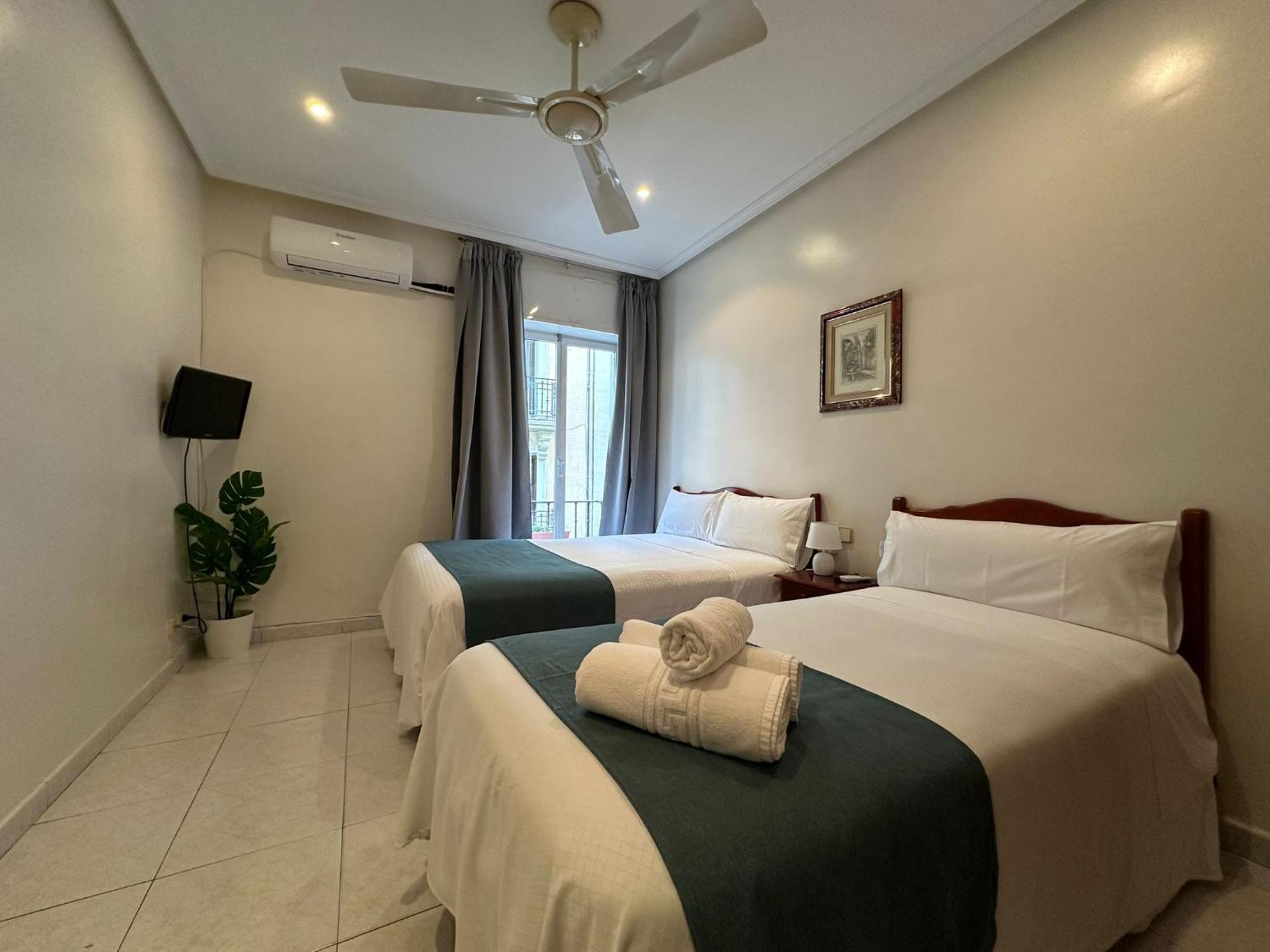 Hostal Villamanez مدريد المظهر الخارجي الصورة